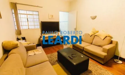 Casa à venda na Rua Dom João V, 342, Lapa, São Paulo por R$ 870.000