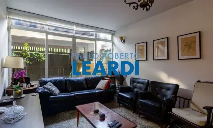 Casa à venda na rua morais de barros, 1091, campo belo, são paulo por r$ 1.800.000