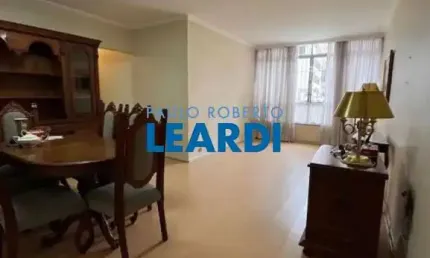 Apartamento à venda na Rua Frei Caneca, 784, Consolação, São Paulo por R$ 780.000