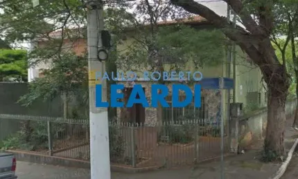 Casa à venda na Rua Califórnia, 1220, Brooklin, São Paulo por R$ 3.800.000