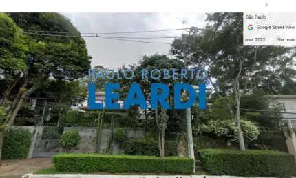 Casa à venda na Rua Itatinga, 301, Pacaembu, São Paulo por R$ 3.000.000