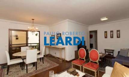 Apartamento à venda na Rua Berto Conde, 295, Saúde, São Paulo por R$ 800.000