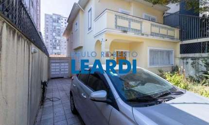 Casa à venda na Rua Bitencourt Sampaio, 93, Vila Mariana, São Paulo por R$ 2.040.000