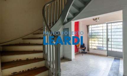 Casa à venda na Rua Santa Cruz, 252, Vila Mariana, São Paulo por R$ 1.300.000