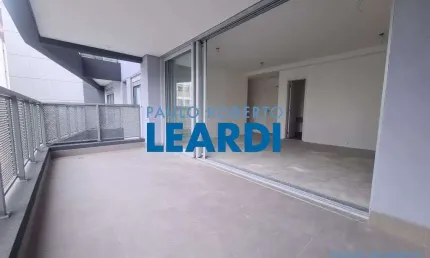 Apartamento à venda na avenida pedroso de morais, 103, pinheiros, são paulo por r$ 3.023.800