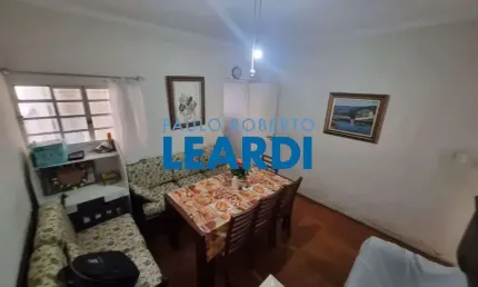 Casa à venda na rua oliveira peixoto, 18, aclimação, são paulo por r$ 800.000