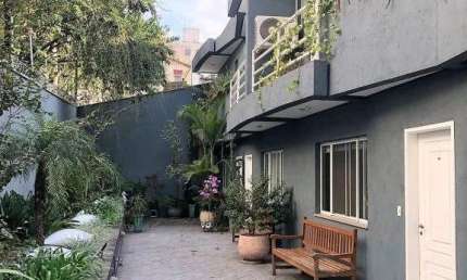 Casa em condomínio fechado com 3 quartos à venda na Rua Paris, 120, Sumaré, São Paulo por R$ 1.330.000
