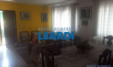 Casa à venda na Rua Bairi, 124, Alto da Lapa, São Paulo por R$ 1.600.000