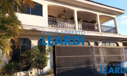 Casa à venda na rua cerro corá, 259, vila madalena, são paulo por r$ 4.300.000