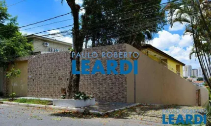 Casa à venda na Avenida Piassanguaba, 819, Planalto Paulista, São Paulo por R$ 12.000.000