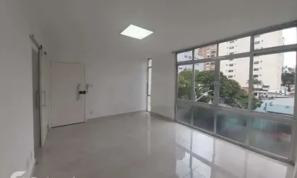 Apartamento com 2 quartos à venda na Avenida Moema, 330, Moema, São Paulo por R$ 695.000
