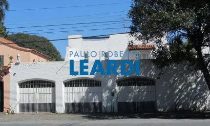 Casa à venda na Rua Dona Elisa Moraes Mendes, 960, Alto de Pinheiros, São Paulo por R$ 3.400.000
