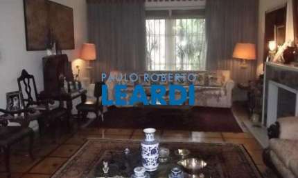 Casa à venda na Rua Zequinha de Abreu, 180, Pacaembu, São Paulo por R$ 3.950.000
