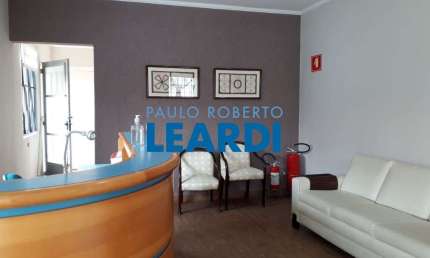 Casa à venda na Rua Teodureto Souto, 905, Cambuci, São Paulo por R$ 1.070.000