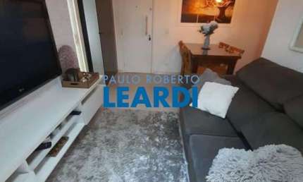 Apartamento à venda na Praça Japuba, 35, Vila Ida, São Paulo por R$ 780.000