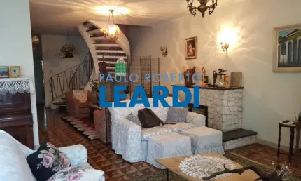 Casa à venda na Alameda dos Uapês, 539, Planalto Paulista, São Paulo por R$ 1.500.000