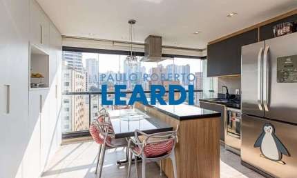 Apartamento à venda na Rua Topázio, 701, Aclimação, São Paulo por R$ 1.470.000