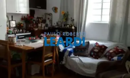 Casa à venda na rua das perdizes, 62, barra funda, são paulo por r$ 1.200.000