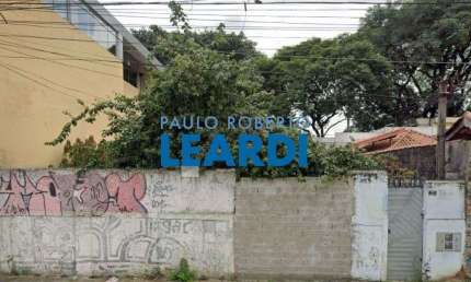 Casa à venda na Rua Manuel de Arruda Castanho, 418, Vila Tolstoi, São Paulo por R$ 800.000