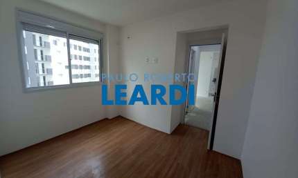 Apartamento à venda na Avenida do Rio Bonito, 1107, Socorro, São Paulo por R$ 410.000