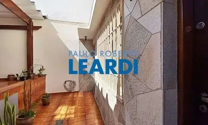 Casa à venda na Rua Cirino Faro, 70, Saúde, São Paulo por R$ 535.000