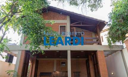 Casa à venda na Rua Hilário Magro Junior, 532, Butantã, São Paulo por R$ 2.690.000