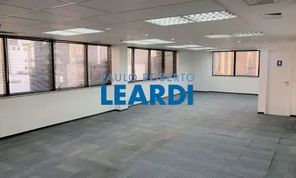 Sala comercial à venda na Rua Doutor Cândido Espinheira, 560, Perdizes, São Paulo por R$ 1.200.000
