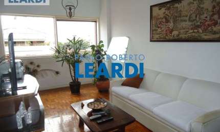 Apartamento à venda na Rua Vitorino Carmilo, 735, Barra Funda, São Paulo por R$ 640.000
