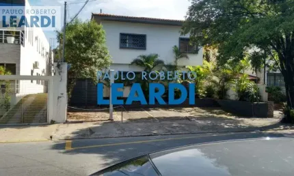 Ponto comercial à venda na Rua Tácito de Almeida, 148, Sumaré, São Paulo por R$ 2.900.000