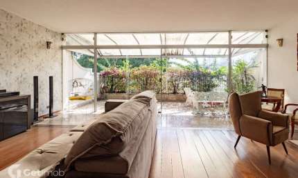 Casa com 4 quartos à venda na Rua Ubatuba, 433, Pacaembu, São Paulo por R$ 2.800.000