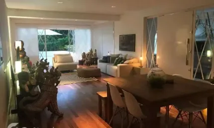 Casa com 4 quartos à venda na Rua Ubatuba, 371, Pacaembu, São Paulo por R$ 4.600.000