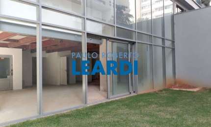 Apartamento para alugar na Rua da Consolação, 3150, Jardim América, São Paulo por R$ 60.000