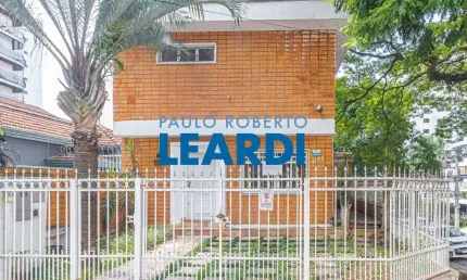 Casa à venda na Rua Bartira, 1158, Perdizes, São Paulo por R$ 2.100.000