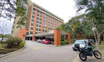 Prédio para alugar na Alameda Rio Negro, 433, Alphaville Empresarial, Barueri por R$ 400.000