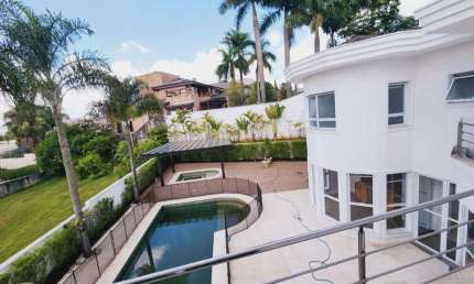 Casa em condomínio fechado com 5 quartos para alugar na Katmandu, 181, Tamboré, Santana de Parnaíba por R$ 60.000