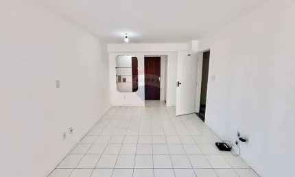 Apartamento na Pituba 3/4, 1 suíte, 3 banheiros, portaria 24h, garagem coberta e solta: Conforto e comodidade numa localização estratégica.