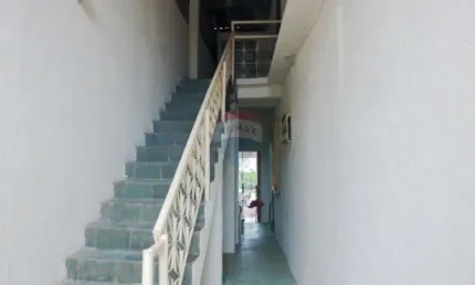Excelente oportunidade de investimento em conjunto comercial de 9 salas na área central de Brotas, Salvador.