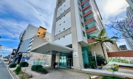 Apartamento com 2 quartos à venda na Avenida Visconde de Guarapuava, 3806, Centro, Curitiba