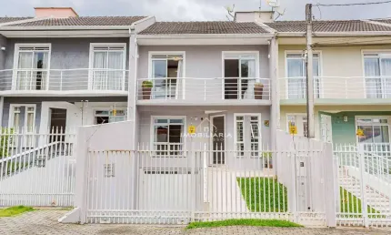 Sobrado com 3 dormitórios à venda, 164 m² por R$ 820.000,00 - Xaxim - Curitiba/PR