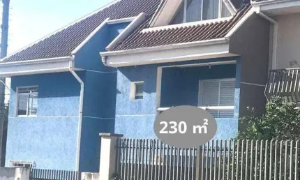 Sobrado com 4 dormitórios à venda, 240 m² por R$ 840.000,00 - Portão - Curitiba/PR