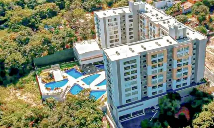 Apartamento com RIO de ÁGUA QUENTE natural dentro do condomínio em Rio Quente - GO, venda parcelada.