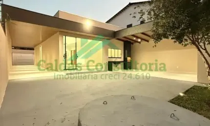 Casa a venda em Caldas Novas - 03 dormitórios + área gourmet