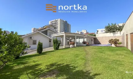 Casa com 3 quartos à venda na Rua Vinte e Sete de Maio, Centro, Tubarão
