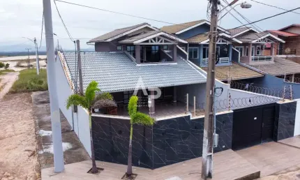 Casa padrão solta à venda no Porto Das Dunas - Aquiraz/CE