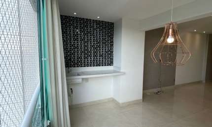 Belíssimo apartamento reformado no corais de lagoa nova
