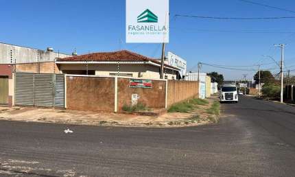 Casa com 3 quartos à venda no Jardim Regina, Araraquara , 112 m2 por R$ 270.000