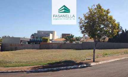 Terreno à venda no Jardim Magnólias II, Araraquara  por R$ 420.000