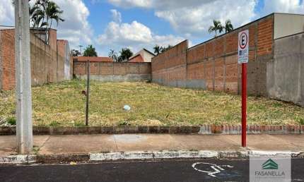Terreno à venda na Vila José Bonifácio, Araraquara 