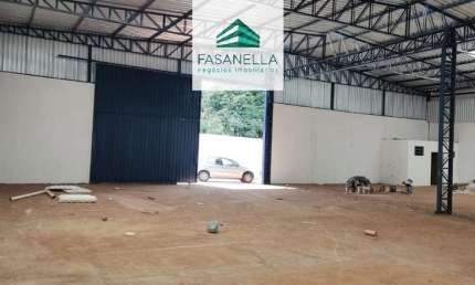 Barracão / Galpão / Depósito para alugar no Jardim Arco-Íris, Araraquara , 698 m2 por R$ 8.000