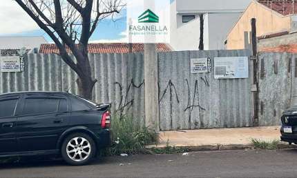 Terreno comercial à venda na Vila Velosa, Araraquara  por R$ 420.000